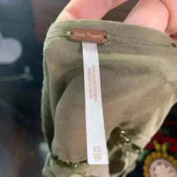 Free People olive green chain button down shirt Xs - Picture 6 of 8